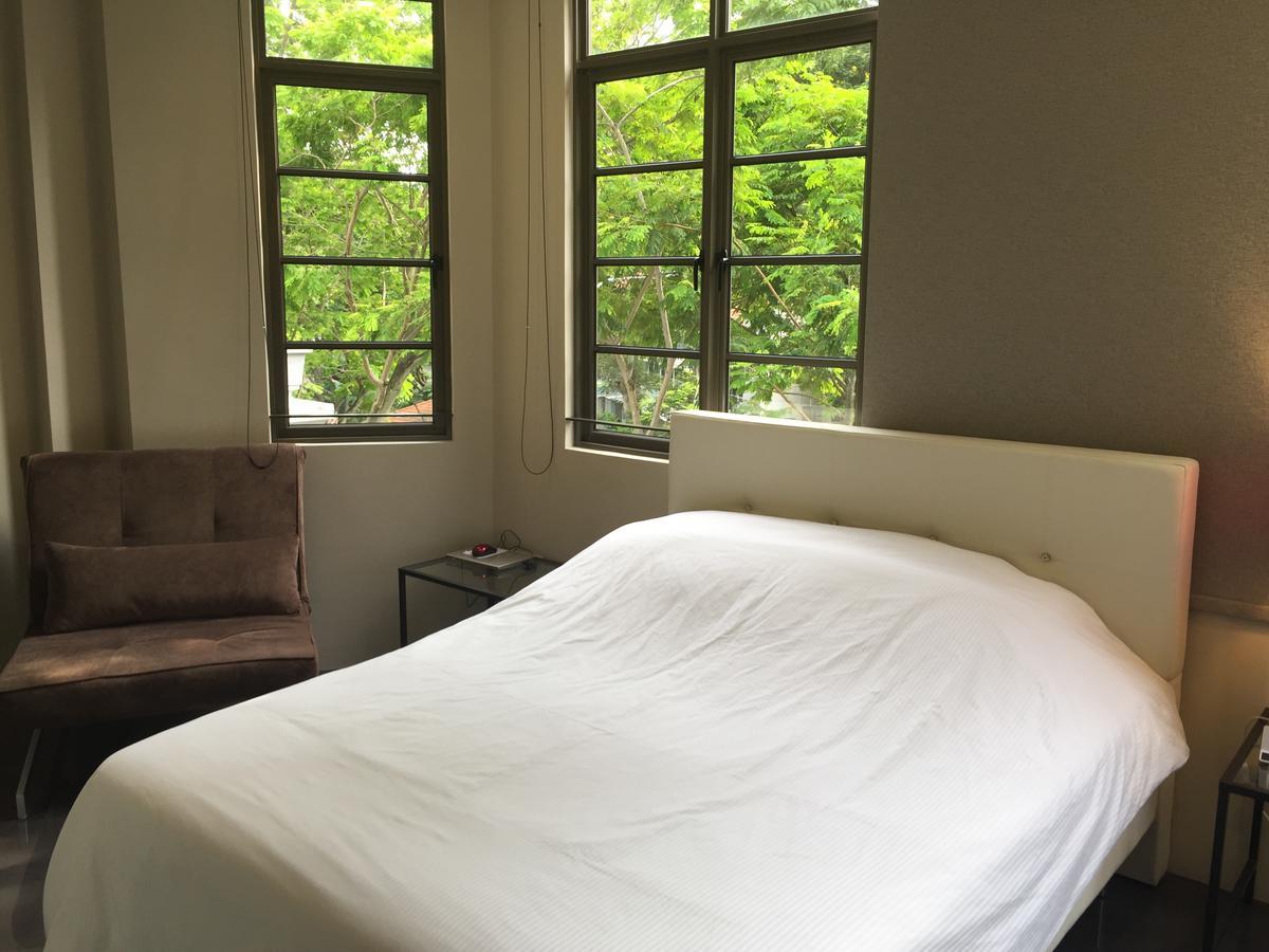 Triple 2 Aparthotel Singapura